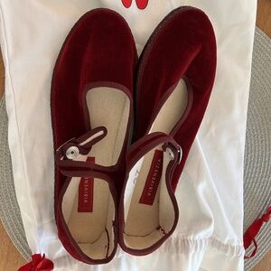 Vibi Venezia Bordeaux Velvet Mary Jane size 37 BN